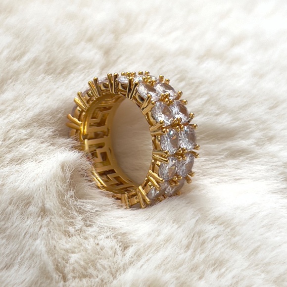 18K Goldplated Zirconia Ring - Picture 11 of 11